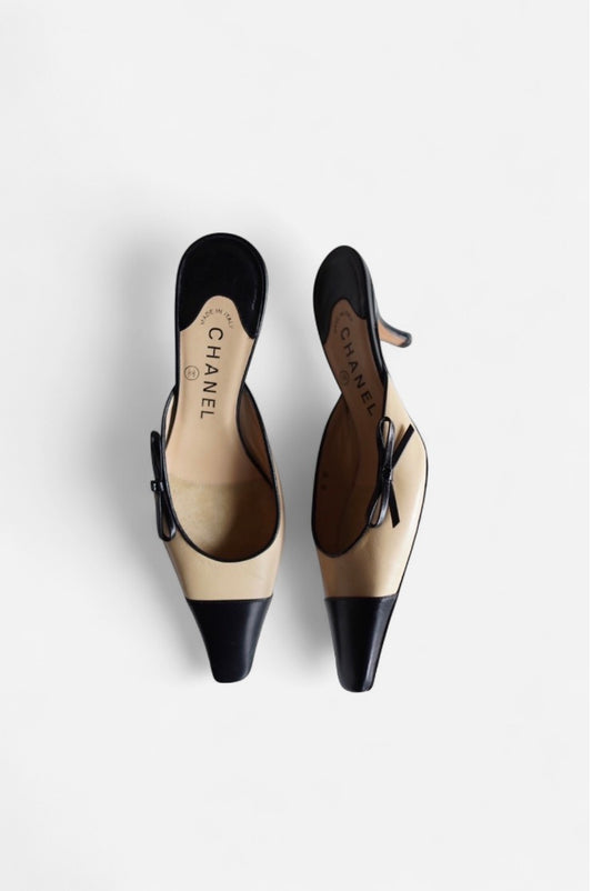Chanel Two-Tone Kitten Heels (36)