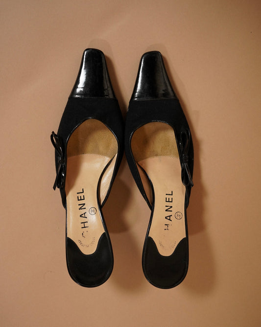 Vintage Black Chanel Kitten Heels