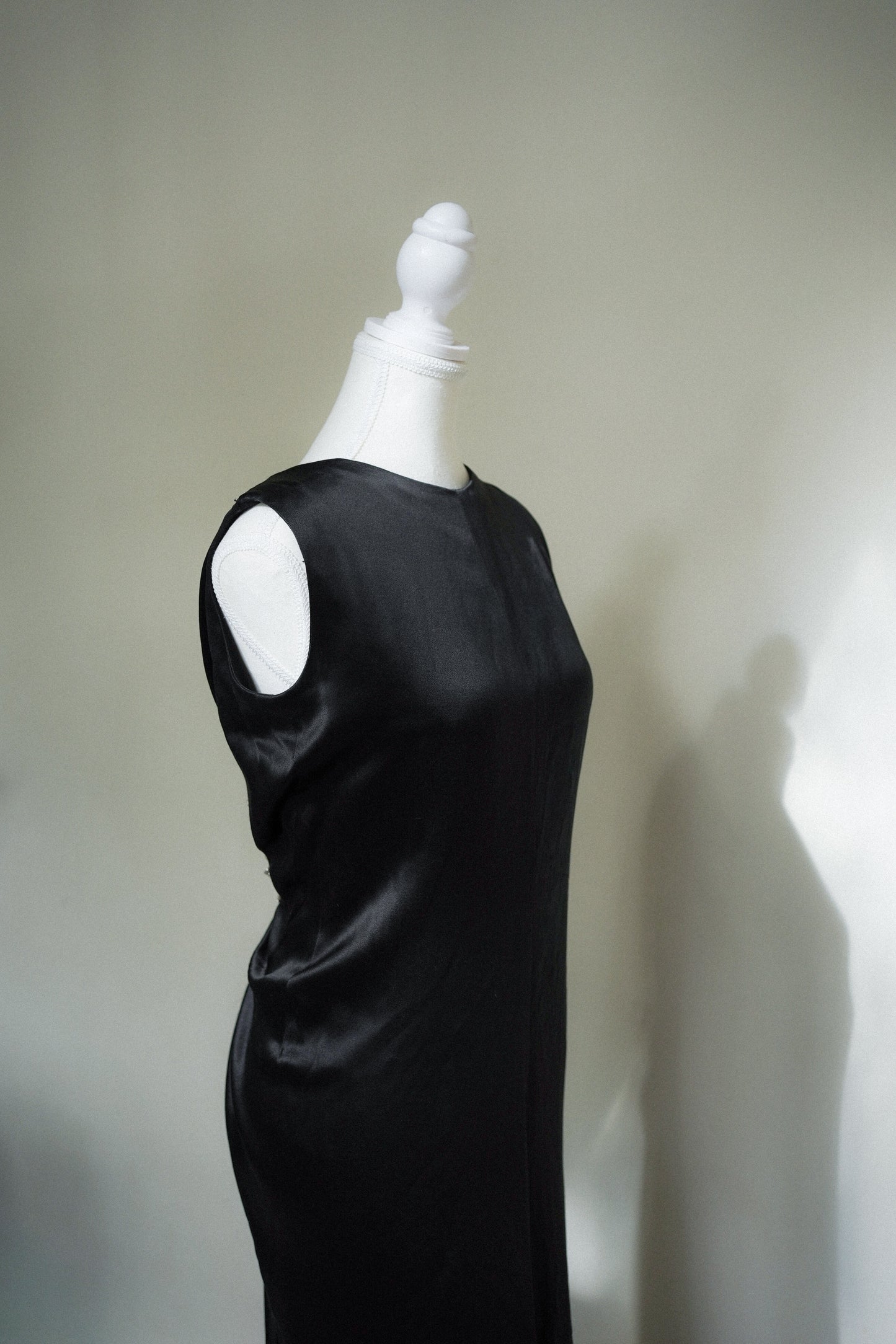 1986 Oscar de la Renta Gown & Brooch