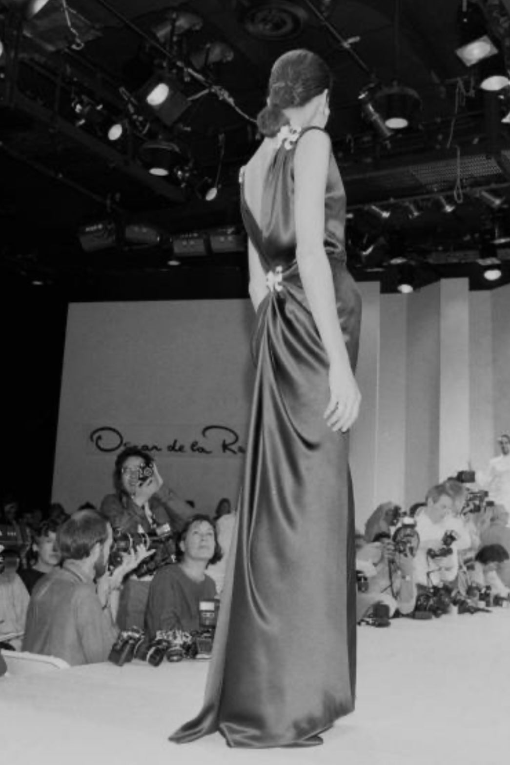 1986 Oscar de la Renta Gown & Brooch
