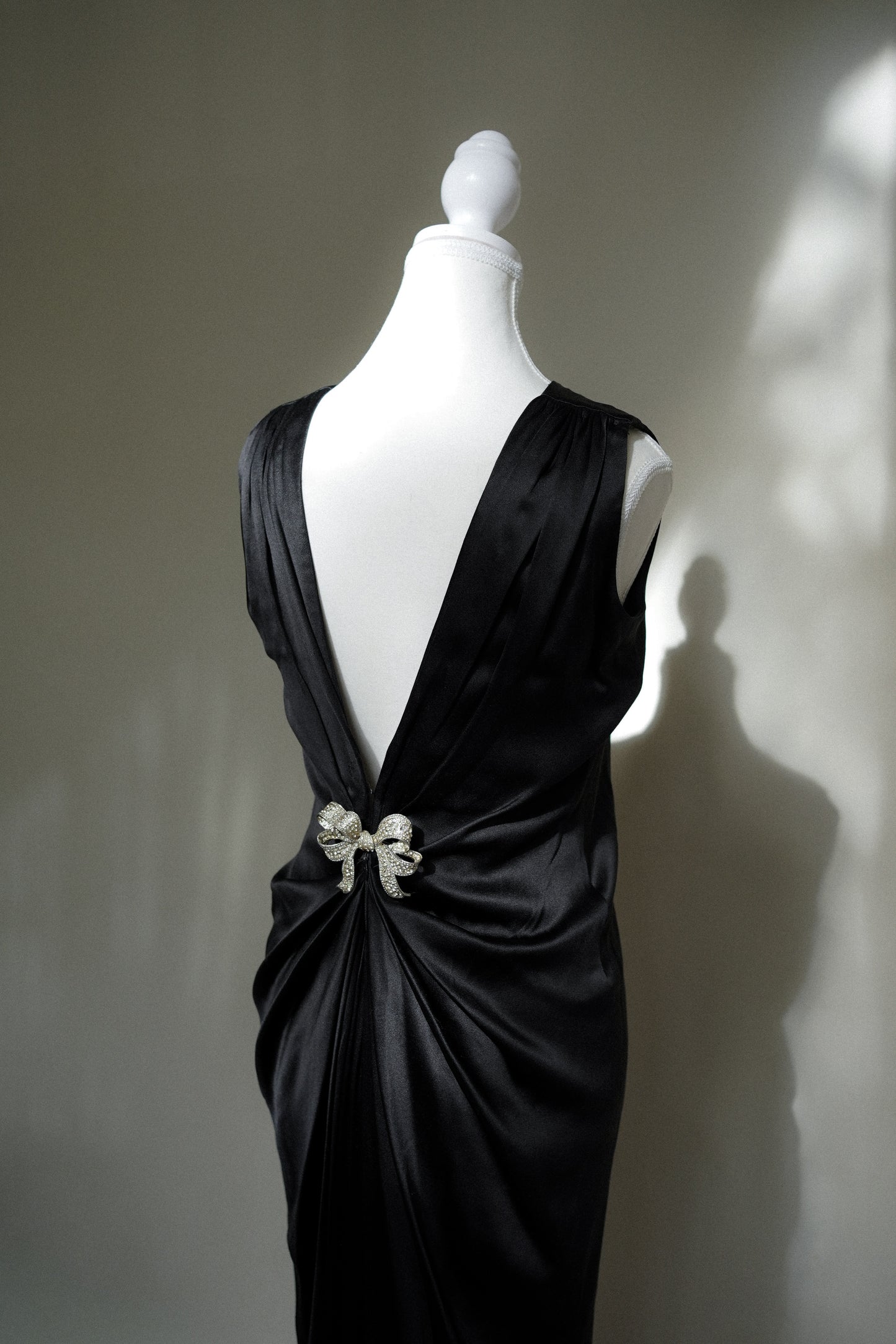 1986 Oscar de la Renta Gown & Brooch