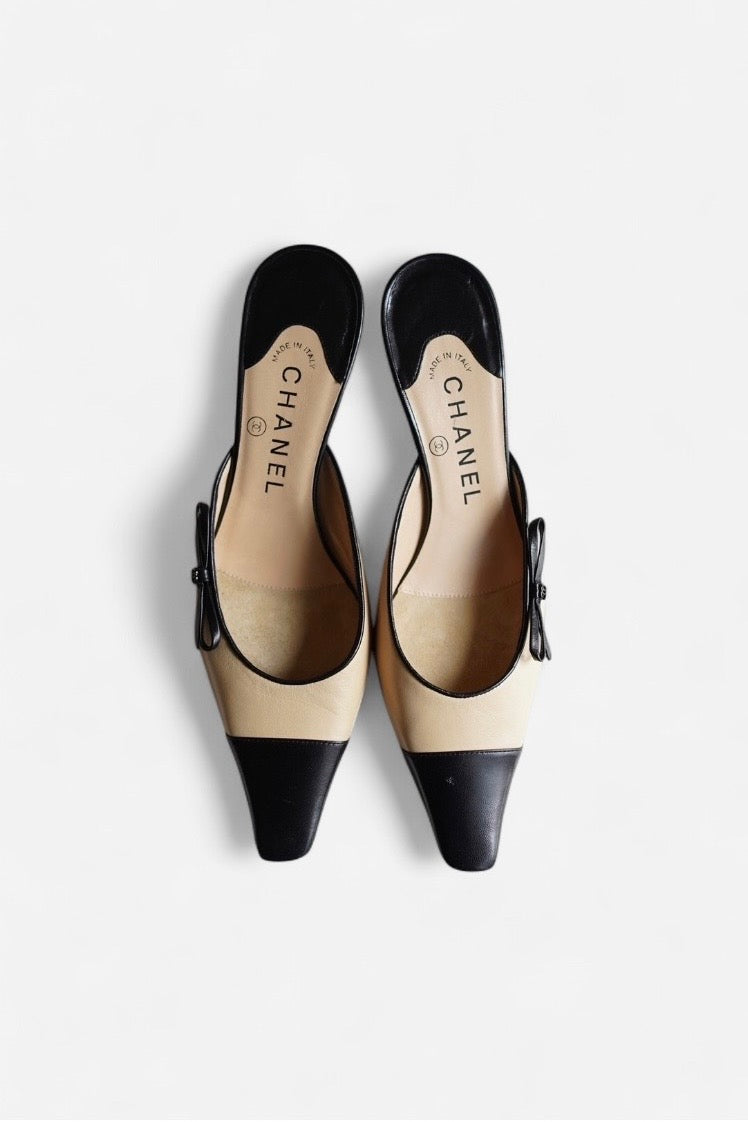 Chanel Two-Tone Bow CC Kitten Heels
