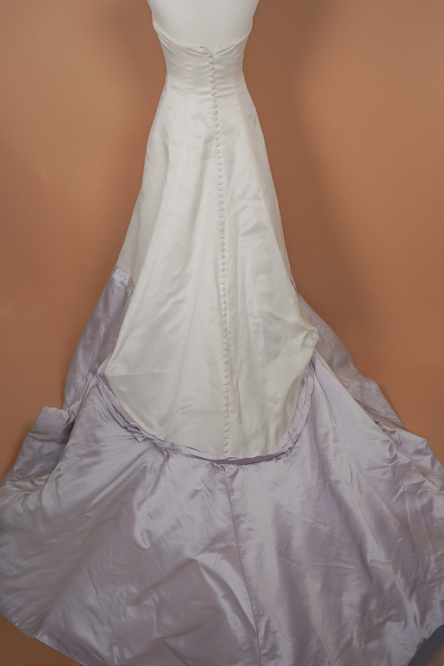 90’s Vintage Vera Wang Wedding Dress (S)