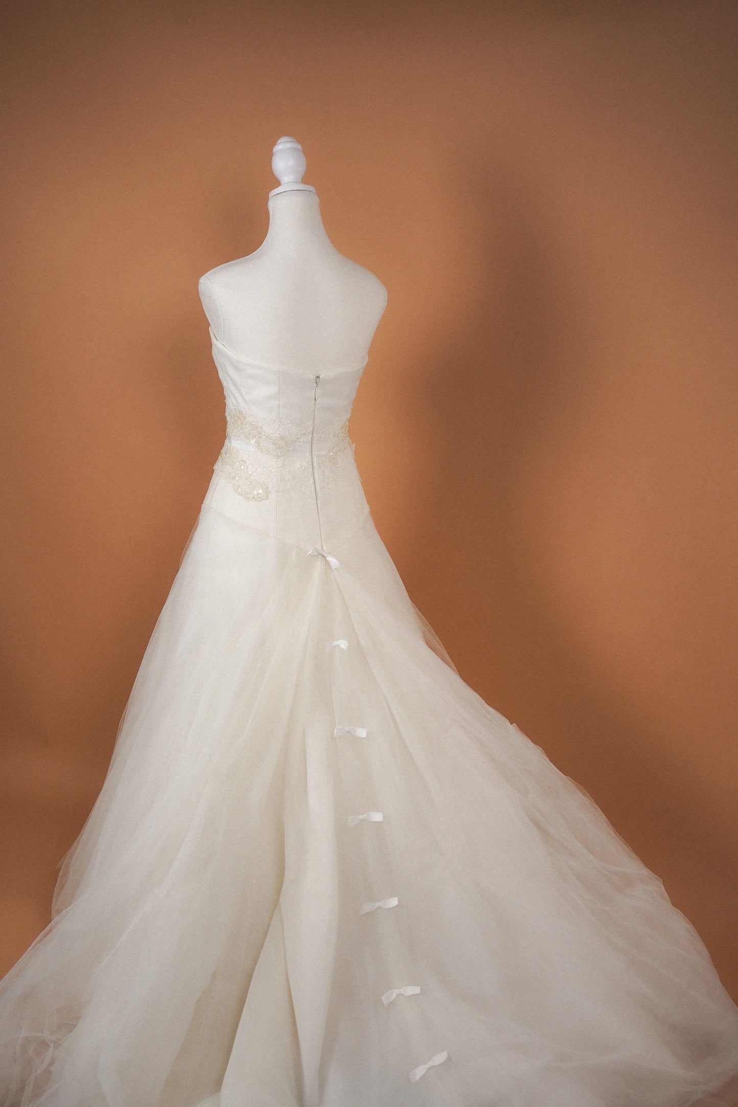 Bliss by Monique Lhuillier Ivory Silk & Tulle Strapless Wedding Gown (4)