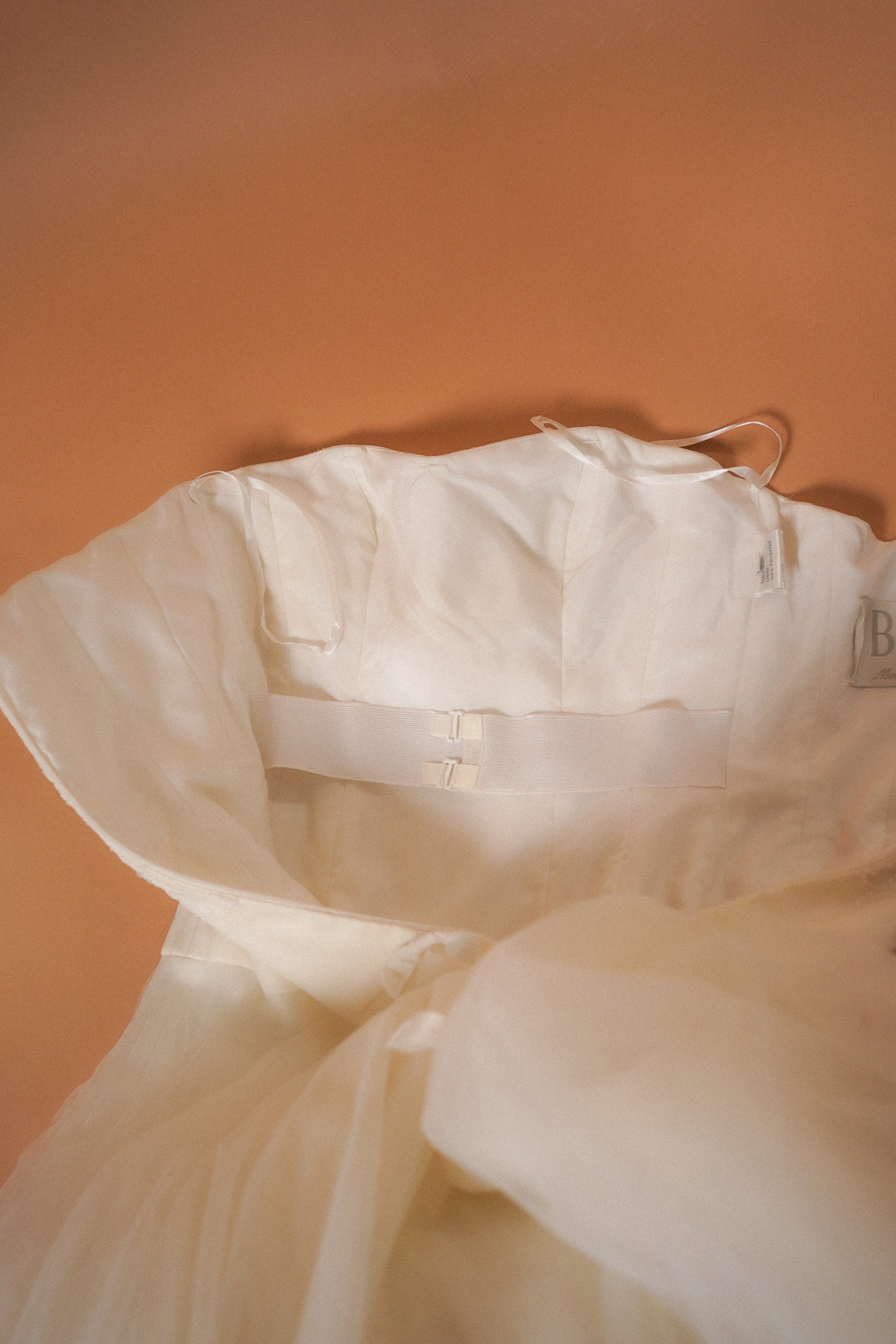 Bliss by Monique Lhuillier Ivory Silk & Tulle Strapless Wedding Gown (4)