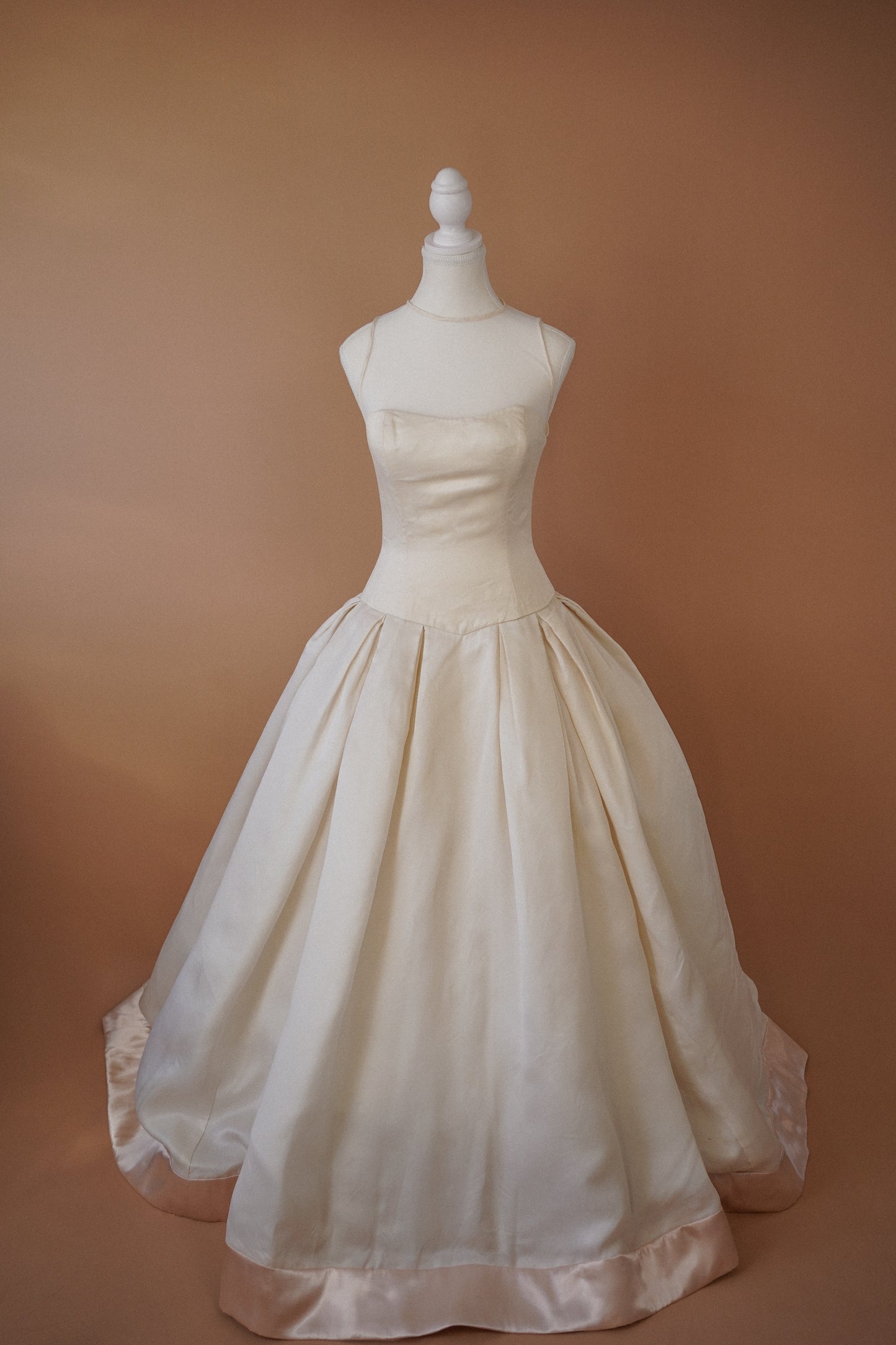 Vintage Custom 90’s Vera Wang - Originals Drawings & Veils