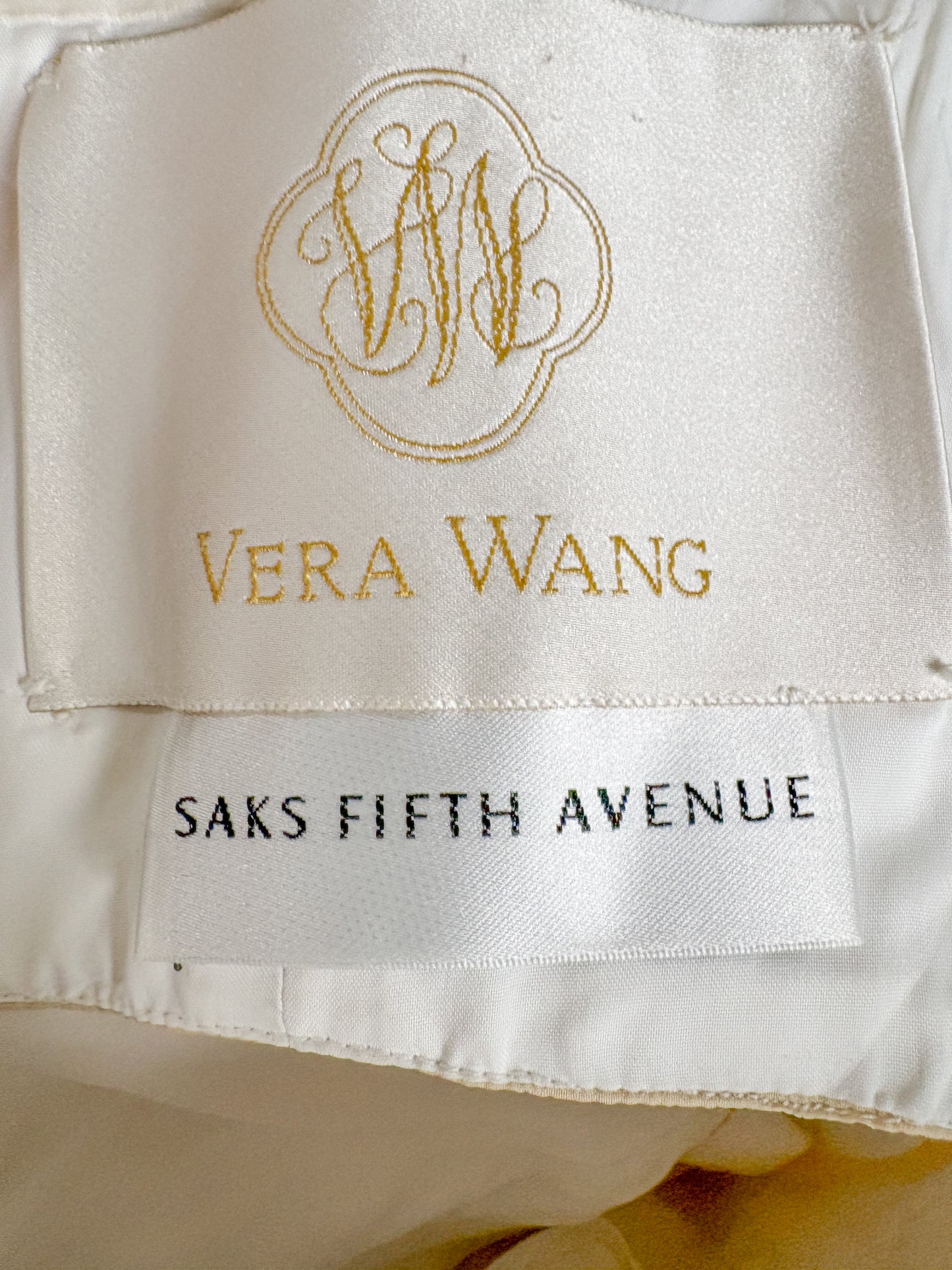 90’s Vintage Vera Wang Wedding Dress (S)