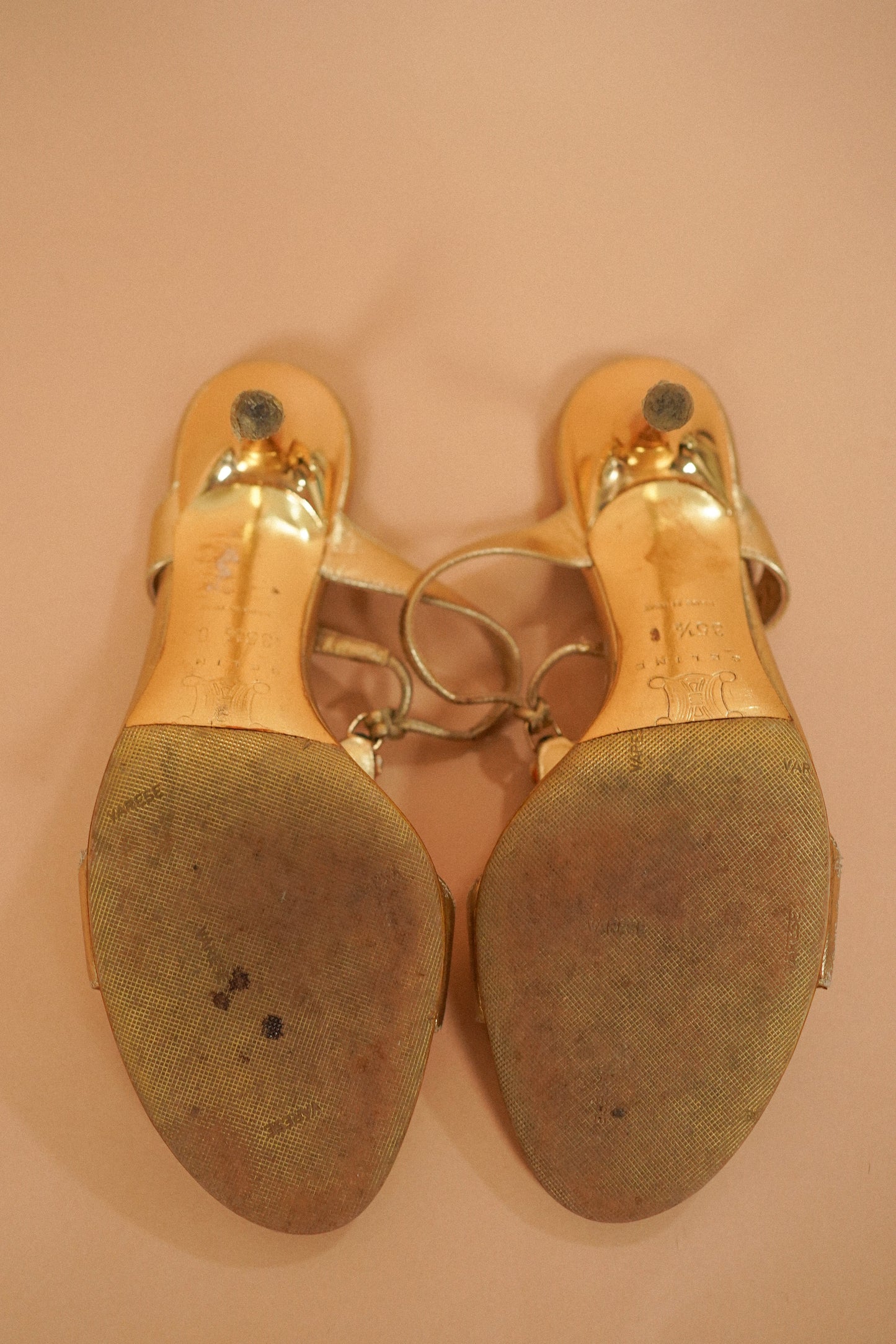 CELINE Goldfish Charm Metallic Leather Heeled Sandals (35.5)