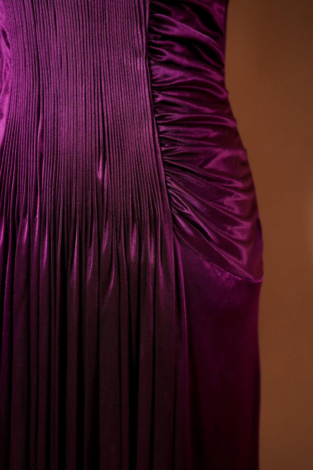 Versace FW 2006 Runway  Plum Pleated Dress
