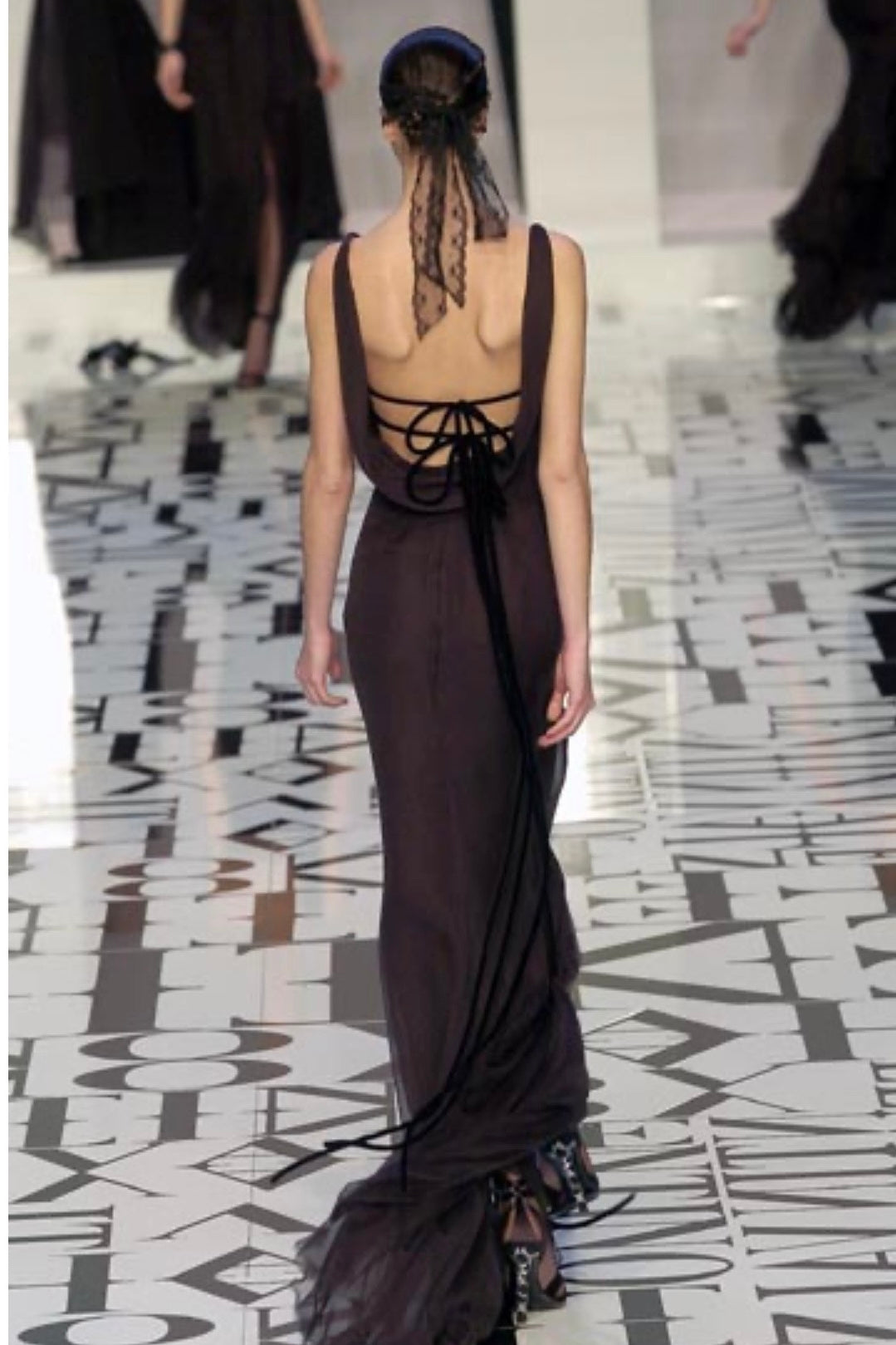 FW 2004 Valentino Runway Top