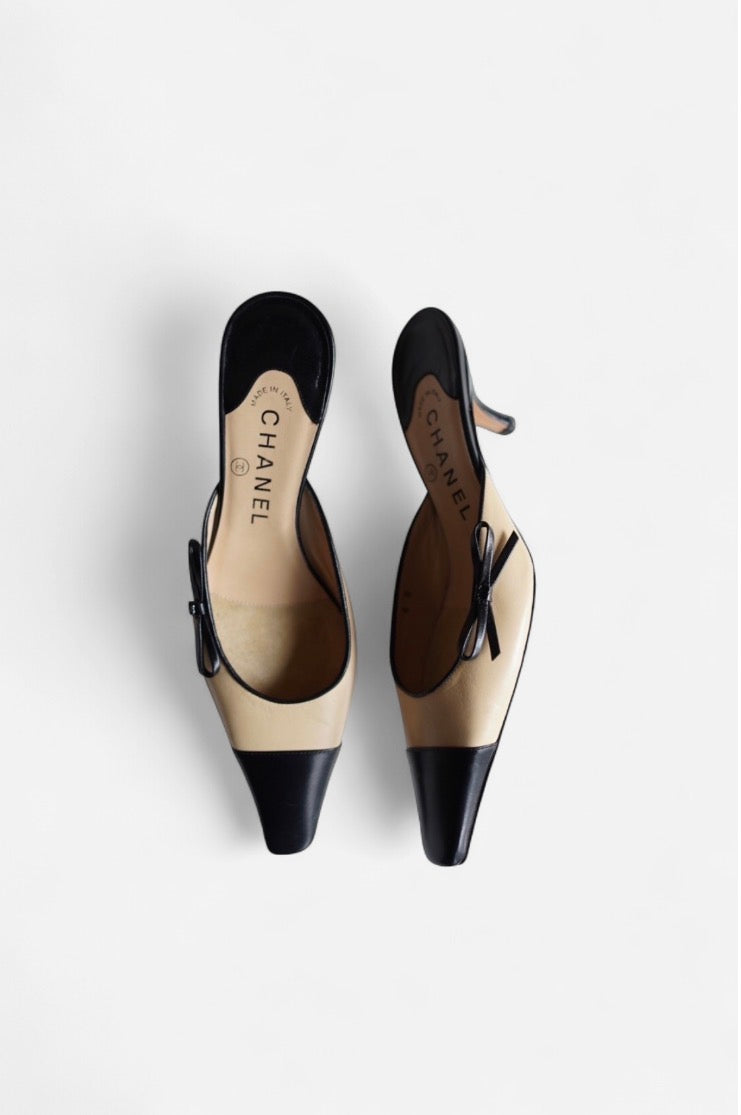 Chanel Two-Tone Bow CC Kitten Heels