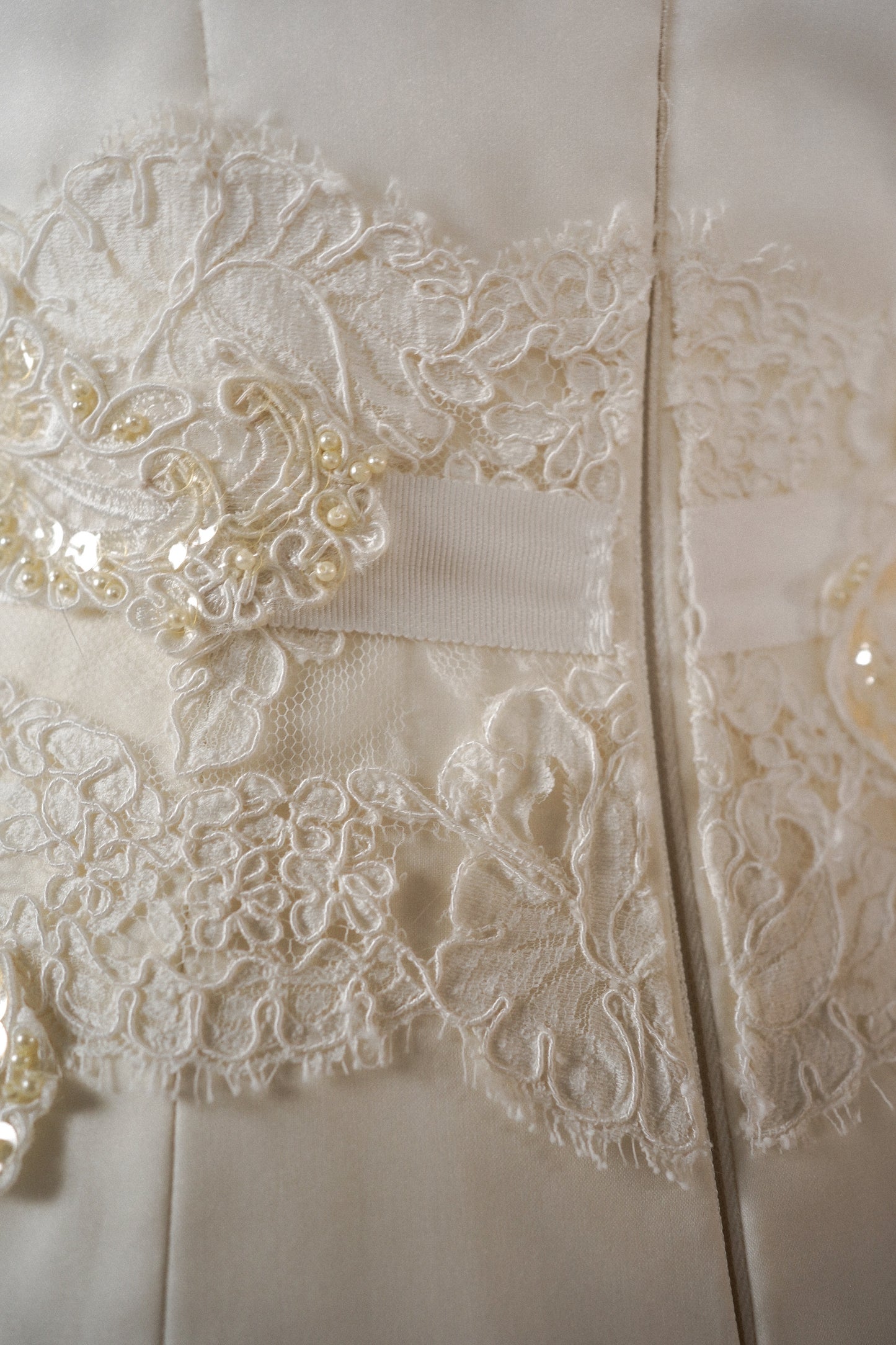 Bliss by Monique Lhuillier Ivory Silk & Tulle Strapless Wedding Gown (4)