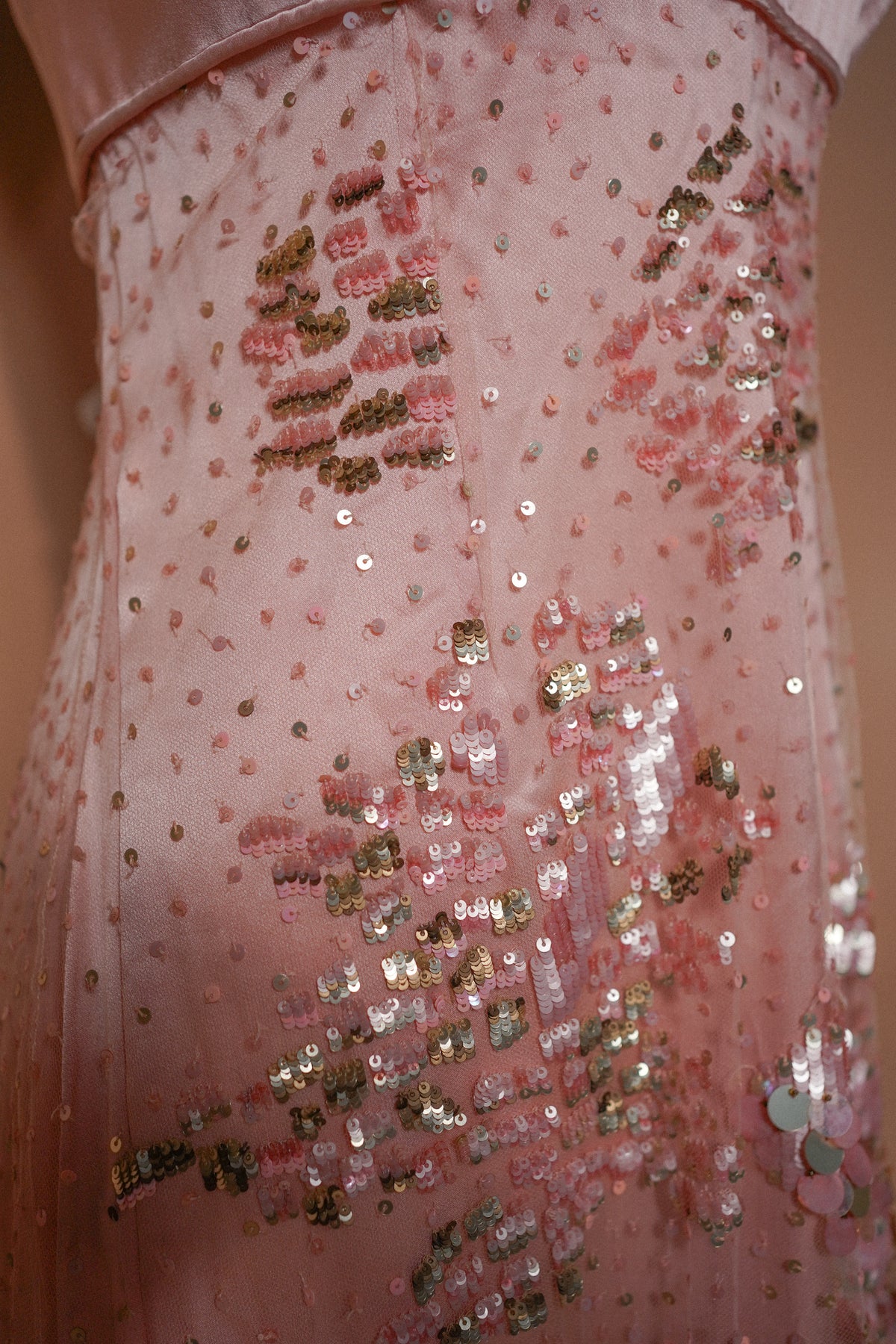 Valentino 00’s Pink Sequin Embellished Evening Gown — Detail of beads and sequins on the pink fabric