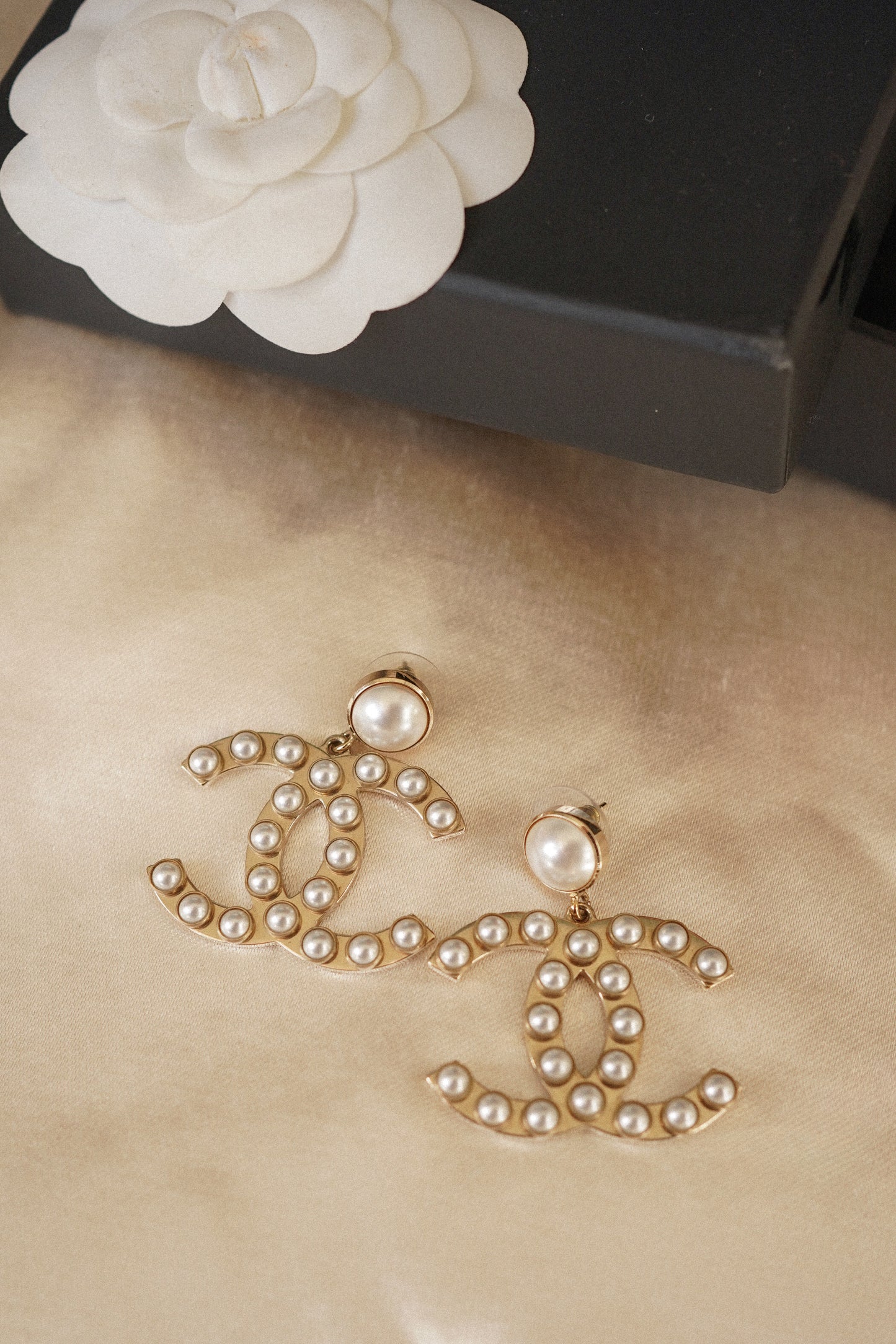 Large Chanel Pearl Drop CC Earrings - With Box
