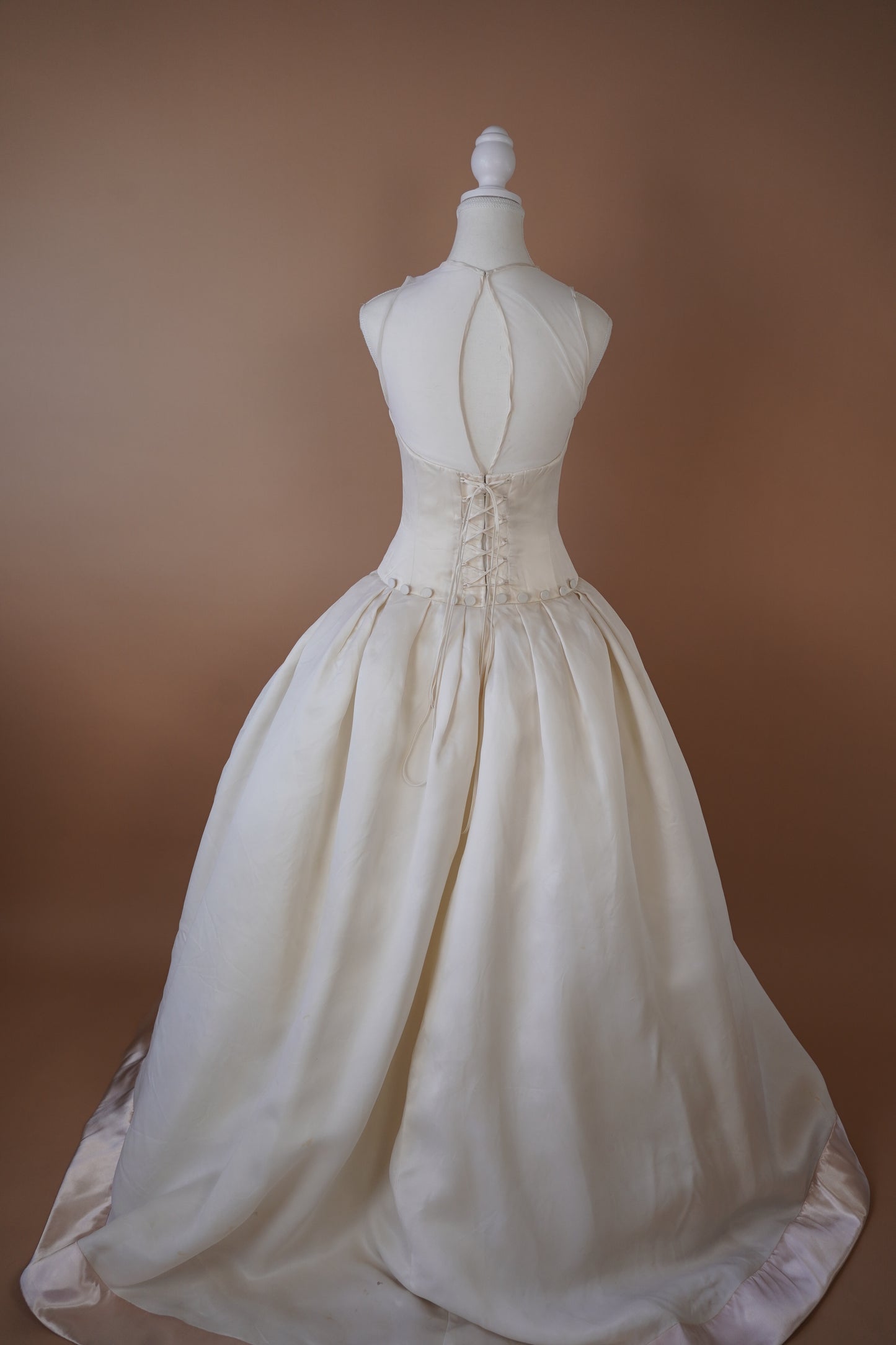 Vintage Custom 90’s Vera Wang - Originals Drawings & Veils
