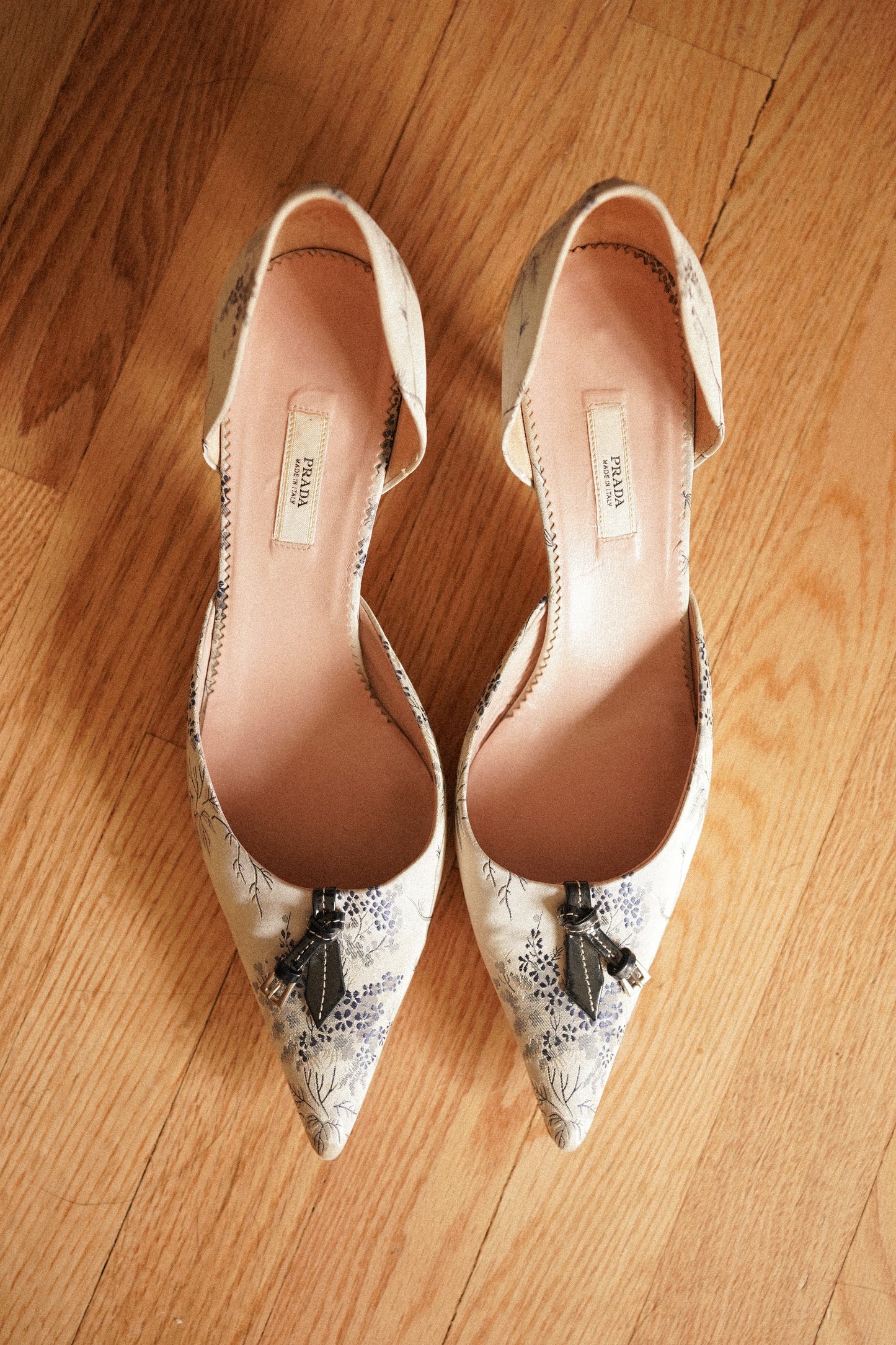 PRADA Floral Silk D’Orsay Kitten Heels (39.5)