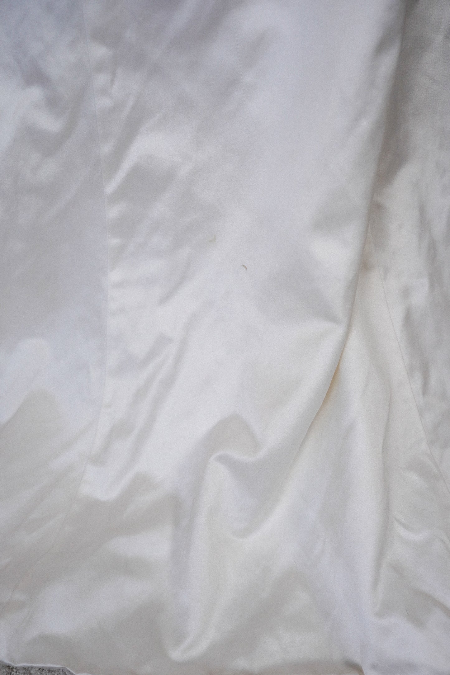 Max Mara Ivory Silk Mermaid Sample Bridal Gown (M)