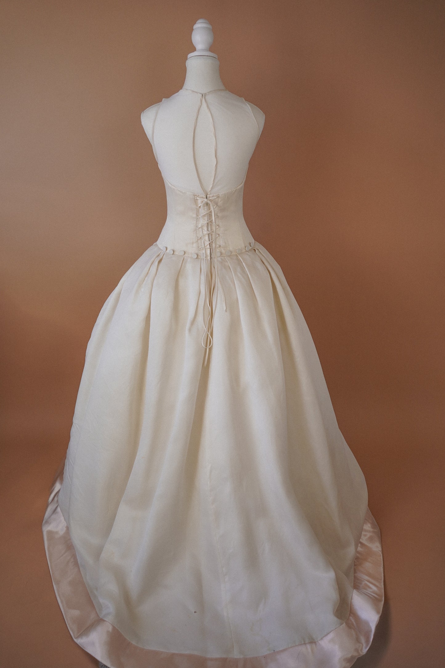 Vintage Custom 90’s Vera Wang - Originals Drawings & Veils