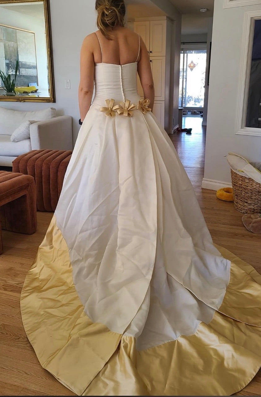 Vintage Vera Wang Wedding Dress - Gold Label Silk w/ Bows
