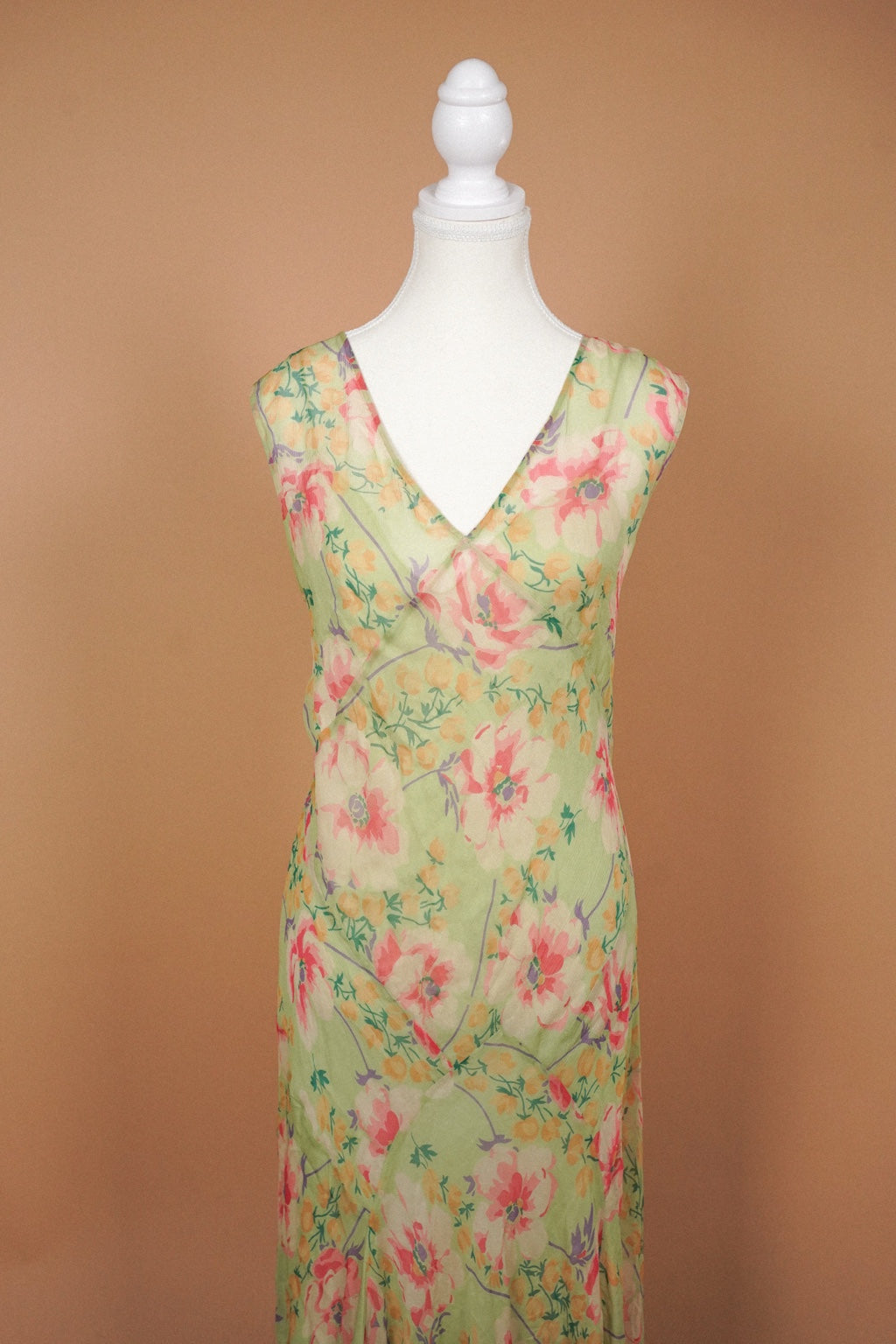 Ralph Lauren floral dress V-neckline and bodice